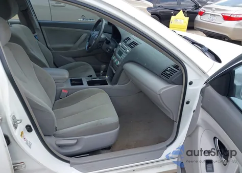 2007 Toyota Camry Le z USA, uszkodzony, nr VIN 4T1BE46K57U631593